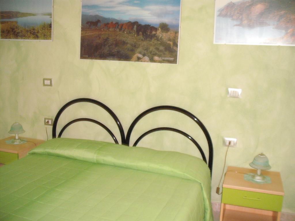 Domu De Palla- Iun-E5167 Bauladu Cameră foto